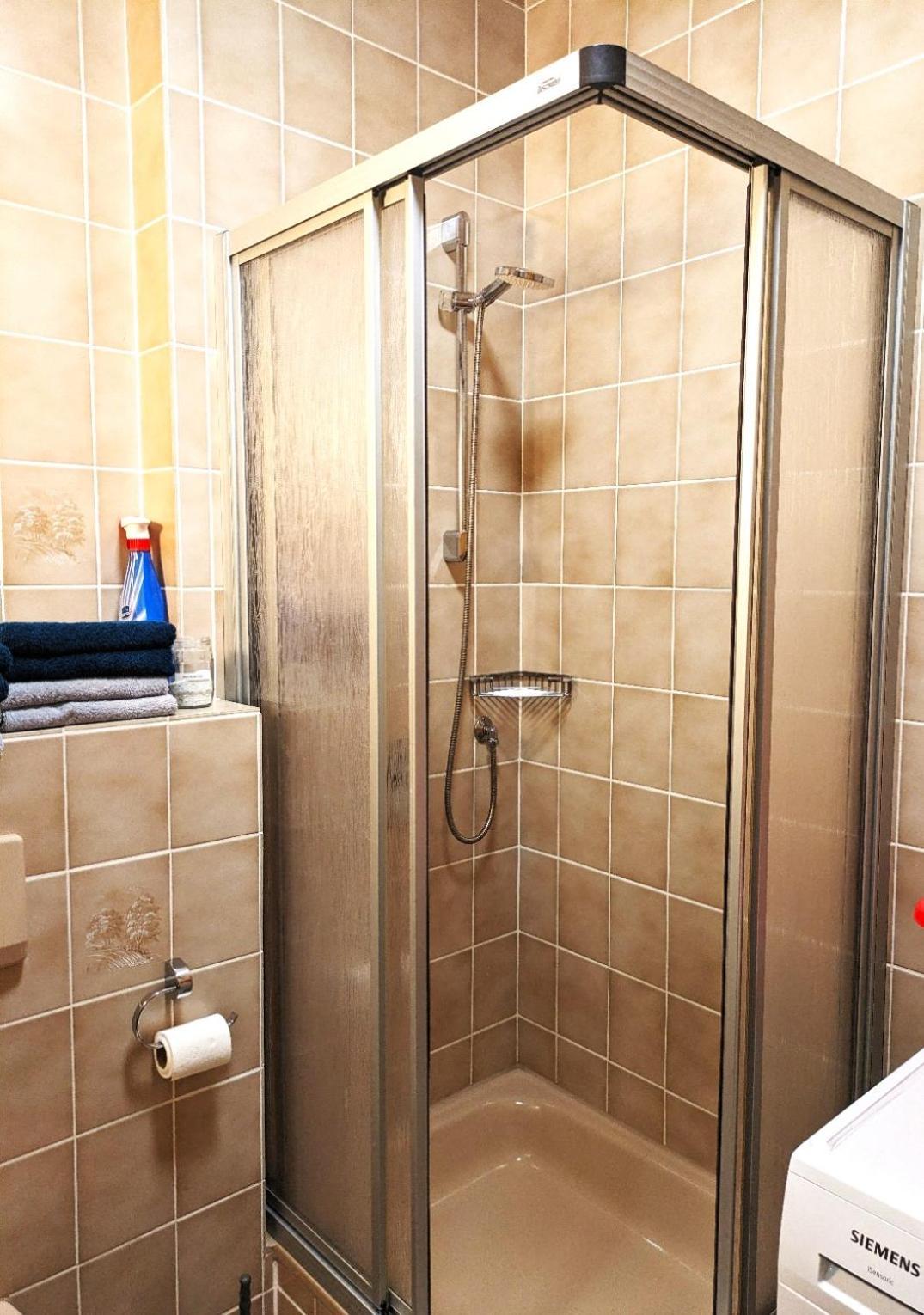 4 Zimmer Geraeumige Und Ruhig Gelegene Ferien- Und Monteurwohnung Nur Fuer Sie Allein Aujvari Vermietungen Spiegelberg Exterior foto