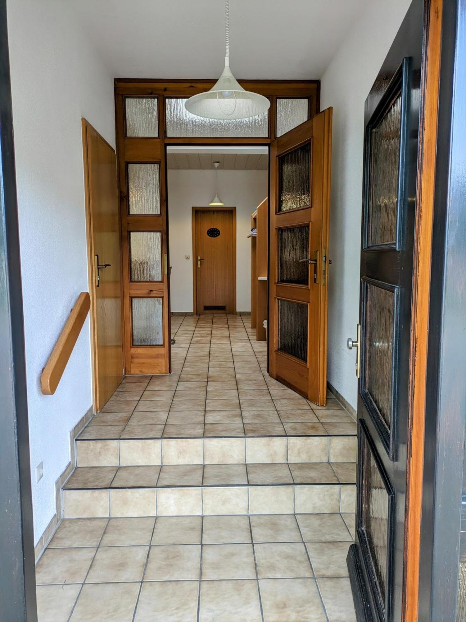 4 Zimmer Geraeumige Und Ruhig Gelegene Ferien- Und Monteurwohnung Nur Fuer Sie Allein Aujvari Vermietungen Spiegelberg Exterior foto